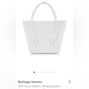 NWT Bottega Veneta Arco Rubber Tote in white